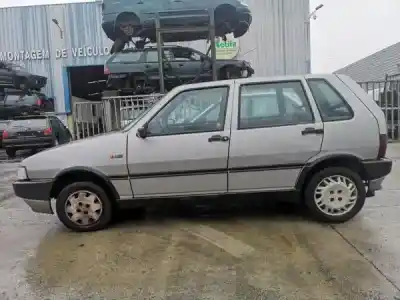 Veículo de Sucata fiat uno (146_) 50 1.1 do ano 1992 alimentado 160 a3.000