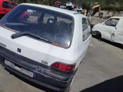 Veículo de Sucata renault clio i b c57_, 5 357_ 1.9 d b c s576. b c s57l do ano 1993 alimentado 