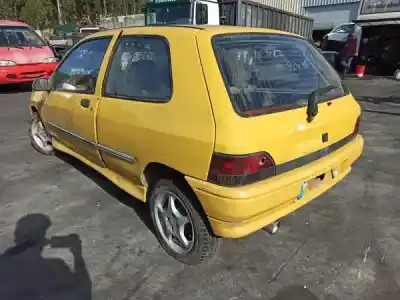 Veículo de Sucata renault clio i b c57_, 5 357_ 1.9 d b c s576. b c s57l do ano 1992 alimentado 
