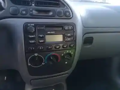 Verschrottungsfahrzeug ford fiesta caixa (jv_) d 1.8 des jahres 1998 angetrieben 