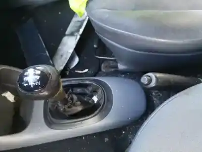 Verschrottungsfahrzeug ford fiesta caixa (jv_) d 1.8 des jahres 1998 angetrieben 