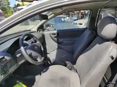 Здавання транспортного засобу opel corsa c (x01) 1.7 di (f08 f68) року 0 потужний y 17 dtl