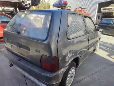 Sloopvoertuig fiat uno (146) 1.0 i.e. pink / 45 i.e. van het jaar 1991 aangedreven 