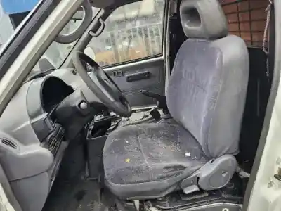 Veículo de Sucata nissan vanette cargo (hc23) 2.3 diesel do ano 1997 alimentado ld23