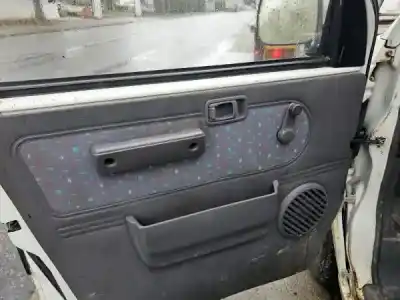 Veículo de Sucata nissan vanette cargo (hc23) 2.3 diesel do ano 1997 alimentado ld23