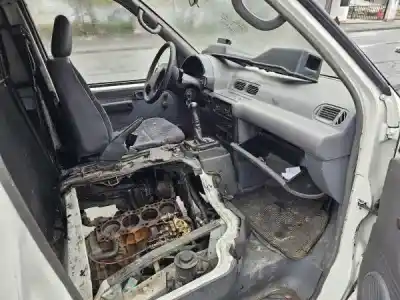 Veículo de Sucata nissan vanette cargo (hc23) 2.3 diesel do ano 1997 alimentado ld23