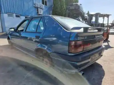 Здавання транспортного засобу renault   року 0 потужний f8q 744