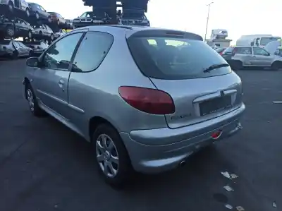 Veículo de Sucata peugeot 206 (2a/c) 1.1 gasolina 5p do ano 2001 alimentado hfx (tu1jp)