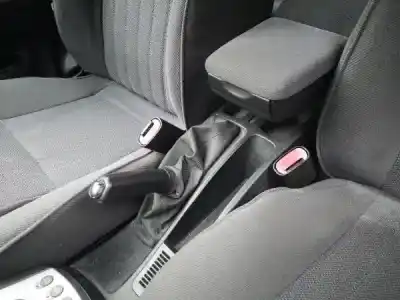 Veículo de Sucata alfa romeo 156 (932_) 1.6 16v t.spark (932a4) do ano 2004 alimentado 