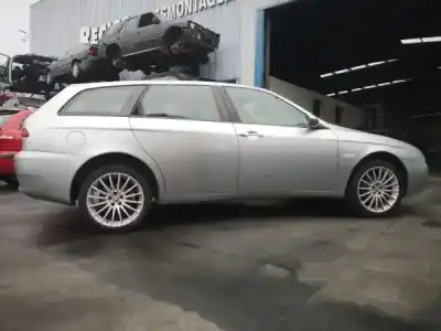 Veículo de Sucata alfa romeo 156 (932_) 1.6 16v t.spark (932a4) do ano 2004 alimentado 