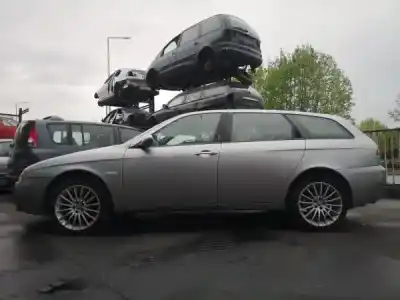 Veículo de Sucata alfa romeo 156 (932_) 1.6 16v t.spark (932a4) do ano 2004 alimentado 