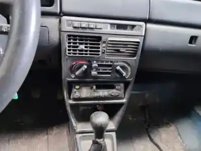 Veículo de Sucata fiat uno (146_) 50 1.1 do ano 1993 alimentado 156 c.046