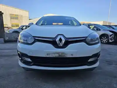 Veículo de Sucata renault megane iii (bz0_) 1.5 dci (bz1g. bz1w. bz0r) gasóleo 2009 5p do ano 2015 alimentado k9k 846