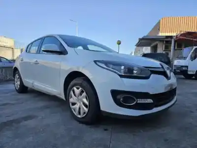 Veículo de Sucata renault megane iii (bz0_) 1.5 dci (bz1g. bz1w. bz0r) gasóleo 2009 5p do ano 2015 alimentado k9k 846