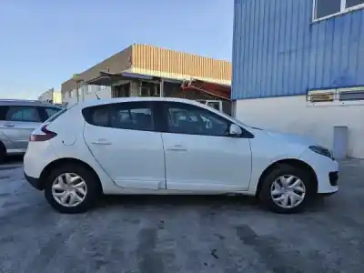 Veículo de Sucata renault megane iii (bz0_) 1.5 dci (bz1g. bz1w. bz0r) gasóleo 2009 5p do ano 2015 alimentado k9k 846