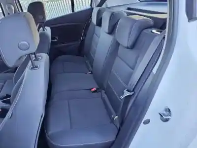 Veículo de Sucata renault megane iii (bz0_) 1.5 dci (bz1g. bz1w. bz0r) gasóleo 2009 5p do ano 2015 alimentado k9k 846