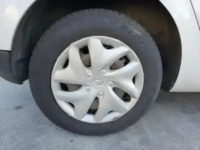 Veículo de Sucata renault megane iii (bz0_) 1.5 dci (bz1g. bz1w. bz0r) gasóleo 2009 5p do ano 2015 alimentado k9k 846