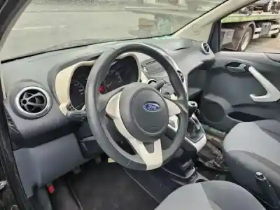 Vehicul casat ford ka (ru8) 1.2 al anului 2009 alimentat 