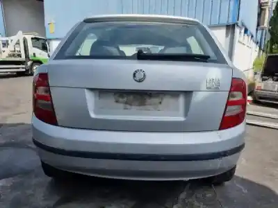 Здавання транспортного засобу skoda fabia i (6y2) 1.4 16v року 0 потужний bbz