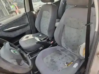 Здавання транспортного засобу skoda fabia i (6y2) 1.4 16v року 0 потужний bbz