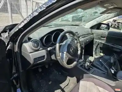 Scrapping Vehicle mazda 3 (bk) 1.3 (bk14) of the year 2004 powered 0