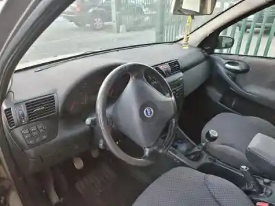 Veicolo di demolizione fiat stilo (192) 1.6 16v dell'anno 0 alimentato 182 b6.000