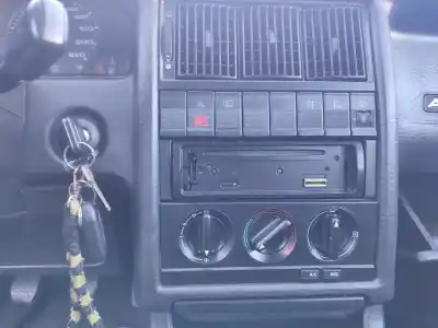 Veicolo di demolizione audi 80 avant (8c5, b4) 1.6 e dell'anno 0 alimentato ada