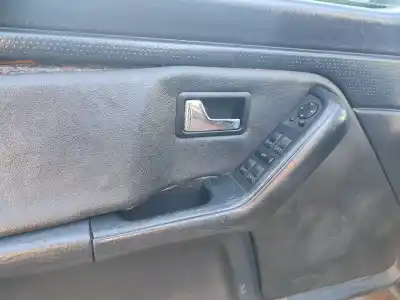 Veicolo di demolizione audi 80 avant (8c5, b4) 1.6 e dell'anno 0 alimentato ada