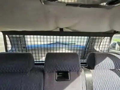 Sloopvoertuig bmw 3 touring (e46) 320 d van het jaar 2004 aangedreven m47 d20 (204d1)