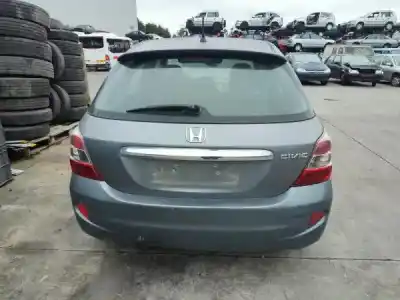 Scrapping Vehicle honda civic vii hatchback (eu, ep, ev) 1.6 i (ep2 eu8 eu6) of the year 0 powered 