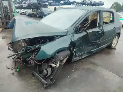 Veículo de Sucata peugeot 307 (3a/c) 1.4 do ano 2002 alimentado kfw (tu3jp)