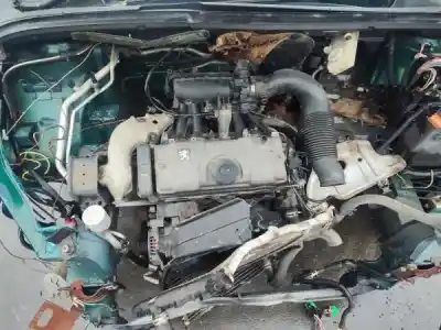 Veículo de Sucata peugeot 307 (3a/c) 1.4 do ano 2002 alimentado kfw (tu3jp)