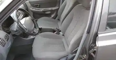 Veicolo di demolizione hyundai accent (lc) 1.3 cat dell'anno 2001 alimentato g4ea