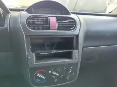 Здавання транспортного засобу opel corsa c (x01) 1.2 (f08 f68) року 0 потужний z 12 xe