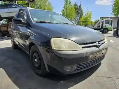 Véhicule à la ferraille opel corsa c (x01) 1.7 dti (f08 f68) de l'année 2001 alimenté y 17 dt Véhicule à la ferraille opel corsa c (x01) 1.7 dti (f08 f68) de l'année 2001 alimenté y 17 dt