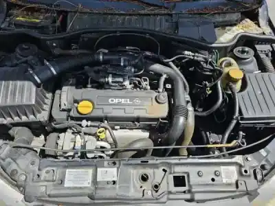 Véhicule à la ferraille opel corsa c (x01) 1.7 dti (f08 f68) de l'année 2001 alimenté y 17 dt Véhicule à la ferraille opel corsa c (x01) 1.7 dti (f08 f68) de l'année 2001 alimenté y 17 dt