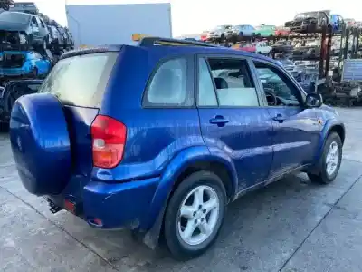 Scrapping Vehicle toyota rav4 (a2) 2.0 d-4d 4wd of the year 2004 powered 1cd-ftv