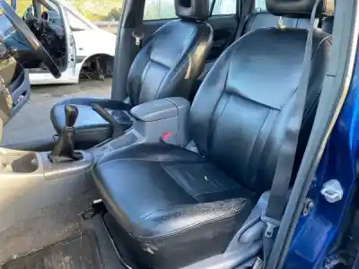 Scrapping Vehicle toyota rav4 (a2) 2.0 d-4d 4wd of the year 2004 powered 1cd-ftv