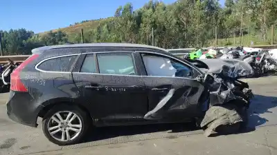 Veículo de Sucata volvo v60 i (155) 1.6 drive do ano 2011 alimentado d 4162 t