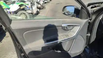 Veículo de Sucata volvo v60 i (155) 1.6 drive do ano 2011 alimentado d 4162 t