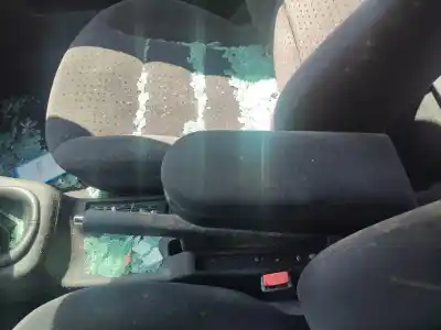 Vehicul casat volkswagen passat 3b2 1.9 tdi al anului 1999 alimentat afn|avg