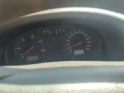 Vehicul casat volkswagen passat 3b2 1.9 tdi al anului 1999 alimentat afn|avg