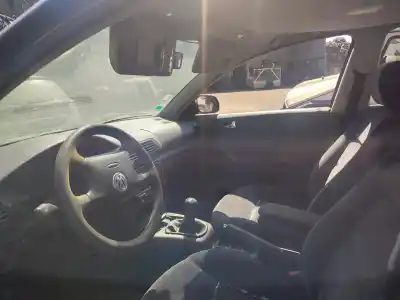 Vehicul casat volkswagen passat 3b2 1.9 tdi al anului 1999 alimentat afn|avg