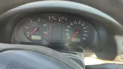 Sloopvoertuig volkswagen passat 3b2 1.9 tdi van het jaar 2006 aangedreven afn|avg