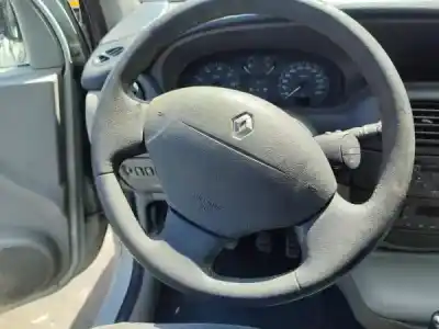 Здавання транспортного засобу renault scénic i veículo multiuso (ja0/1_, fa0_) 1.4 i року 0 потужний k4j 750