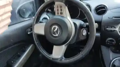 Veículo de Sucata mazda 2 (de_, dh_) 1.3 (de3fs) do ano 2010 alimentado zj46|zj-ve