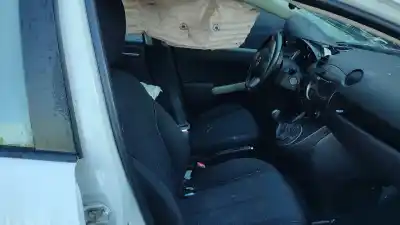 Veículo de Sucata mazda 2 (de_, dh_) 1.3 (de3fs) do ano 2010 alimentado zj46|zj-ve