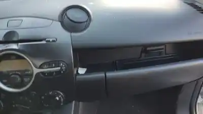 Veículo de Sucata mazda 2 (de_, dh_) 1.3 (de3fs) do ano 2010 alimentado zj46|zj-ve