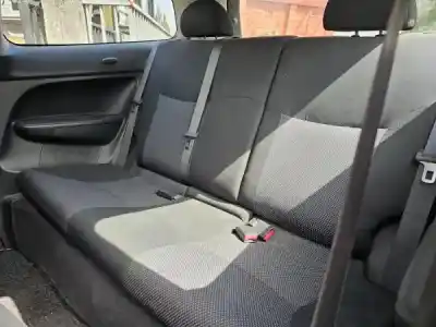 Здавання транспортного засобу honda civic vii hatchback (eu, ep, ev) 1.4 is (ep1 eu5 eu7) року 0 потужний d14z5