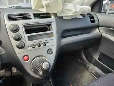 Здавання транспортного засобу honda civic vii hatchback (eu, ep, ev) 1.4 is (ep1 eu5 eu7) року 0 потужний d14z5